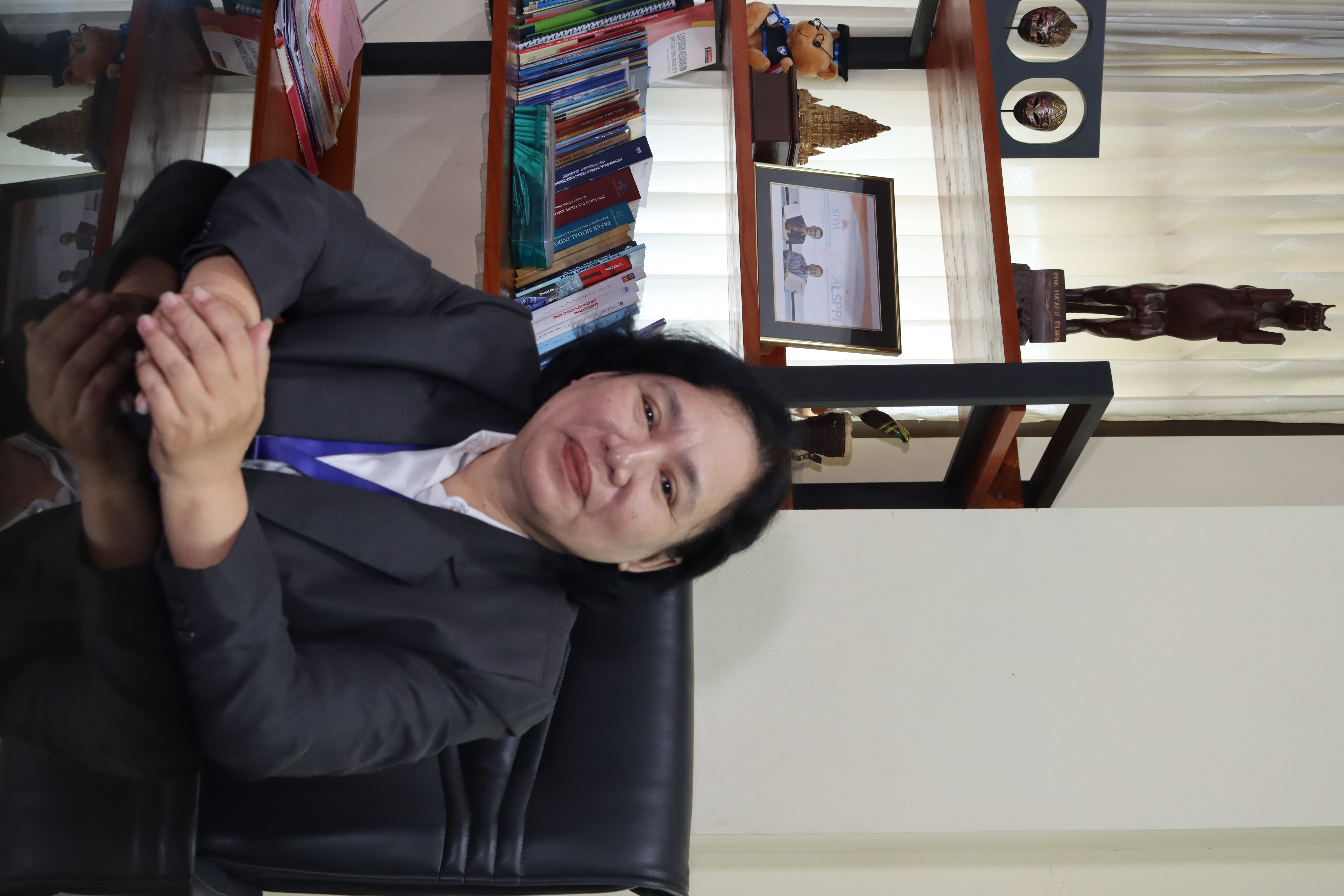 Dr. Anna Partina, M.Si.